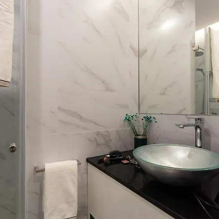 아파트 5Min Santa Apolonia Station I Ground Floor Flat Near Alfama *