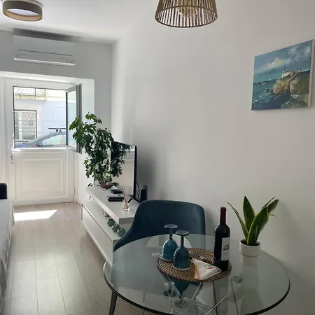 5Min Santa Apolonia Station I Ground Floor Flat Near Alfama *